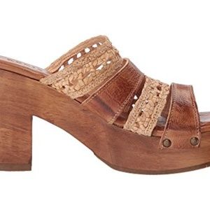 BedStu Crystal Sandal